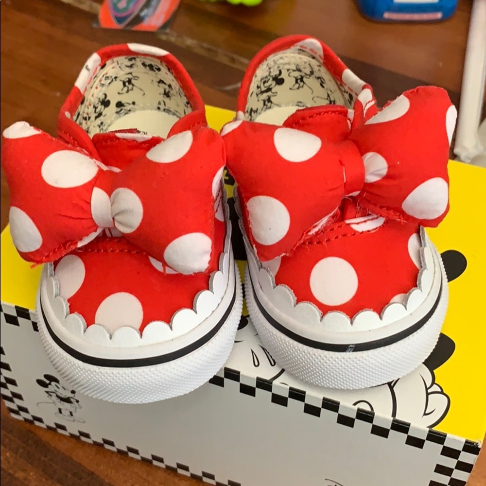 New baby Disney vans